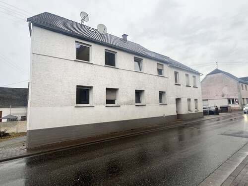 Foto - Haus zum Kaufen in Maxsain 279.000,00 € 200 m²