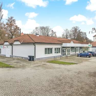 Foto - Halle in Halle (Saale) 1.350,00 € 209 m²