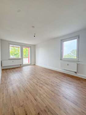 Foto - Wohnung zum Mieten in Parey 341,00 € 61 m²
