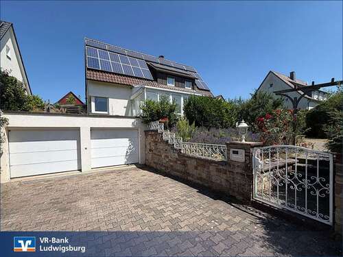 Foto - Haus zum Kaufen in Schwieberdingen 679.000,00 € 156 m²