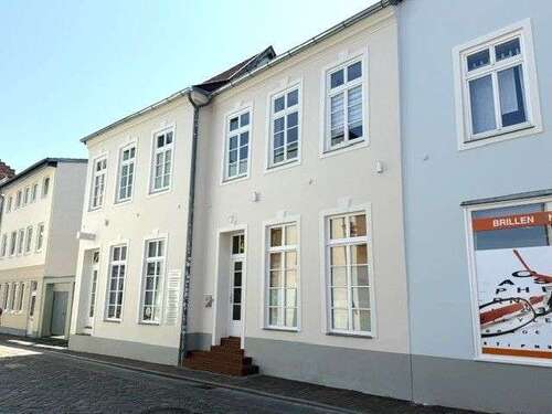 Foto - Wohnung zum Mieten in Güstrow 575,00 € 88 m²