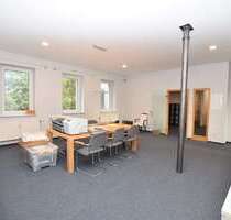 Büro in Neukirchen 465,00 € 116.27 m²
