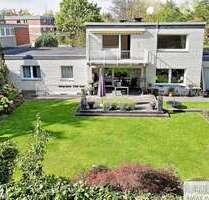 Haus zum Kaufen in Düsseldorf Hassels 849.000,00 € 266.25 m²