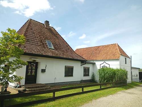 Foto - Haus zum Kaufen in Hochdonn 232.000,00 € 203 m²