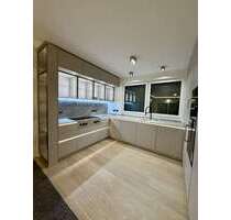 Haus zum Mieten in Berlin 5.600,00 € 210 m²