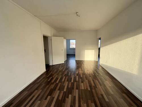 Foto - Wohnung zum Mieten in Reinsdorf 680,00 € 112 m²