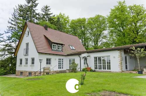 Foto - Haus zum Mieten in Esslingen am Neckar 2.930,00 € 172 m²