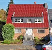 Haus zum Kaufen in Düsseldorf Wersten 1.149.000,00 € 242.09 m²