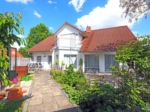Foto - Haus zum Kaufen in Kirchheim 1.090.000,00 € 230 m²