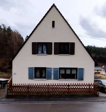 Foto - Haus zum Kaufen in Frankenstein 235.000,00 € 140 m²