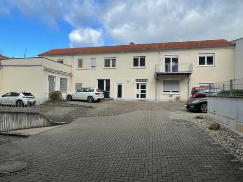 Foto - Büro in Landau 700,00 € 73 m² - 700,00&nbsp;EUR Kaltmiete, ca.&nbsp; 73,00&nbsp;m&sup2;
