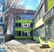 Halle in München 1.400,00 € 65.3 m²