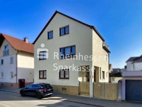 Foto - Haus zum Kaufen in Biblis 299.000,00 € 205 m²