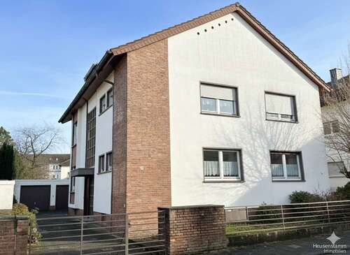 Foto - Haus zum Kaufen in Obertshausen 630.000,00 € 271 m²