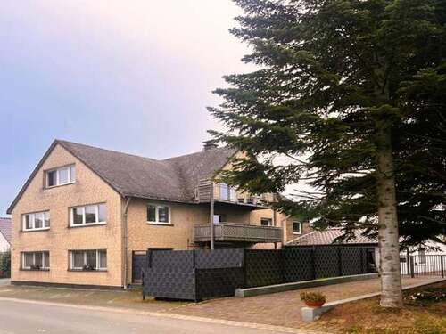 Foto - Haus zum Kaufen in Hennef 549.000,00 € 331 m²