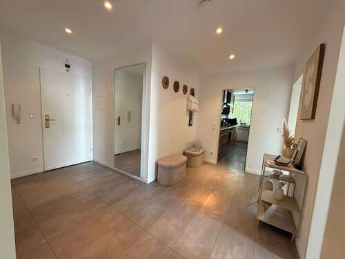 Foto - Wohnung zum Kaufen in Meerbusch 289.000,00 € 76 m²