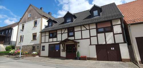 Foto - Haus zum Kaufen in Waldeck 325.000,00 € 290 m²