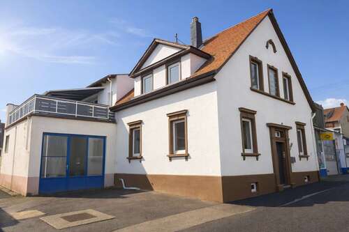 Foto - Haus zum Kaufen in Waldalgesheim 395.000,00 € 179 m²