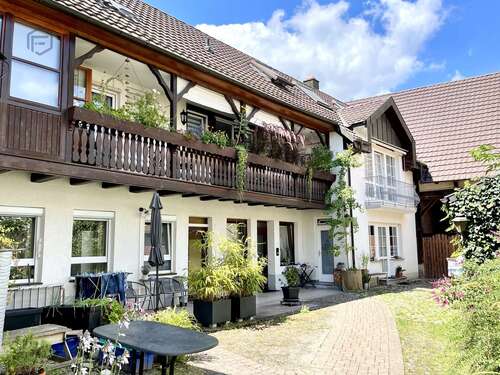 Foto - Haus zum Kaufen in Eichstetten am Kaiserstuhl 890.000,00 € 450 m²