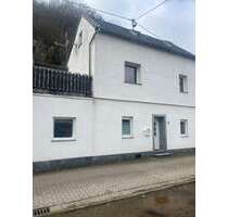 Haus zum Mieten in Brohl-Lützing 670,00 € 120 m²