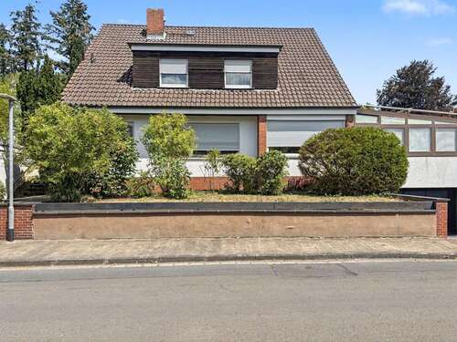 Foto - Haus zum Kaufen in Obertshausen 1.265.000,00 € 240 m²