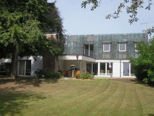 Foto - Haus zum Mieten in Neusäß 2.400,00 € 190 m²