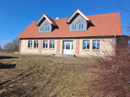 Foto - Haus zum Kaufen in Behren-Lübchin 980.000,00 € 275 m²