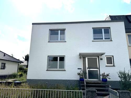 Foto - Haus zum Kaufen in Hochheim 699.000,00 € 214 m²