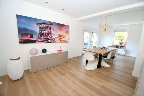 Foto - Haus zum Kaufen in Gelsenkirchen-Buer 525.000,00 € 231 m²