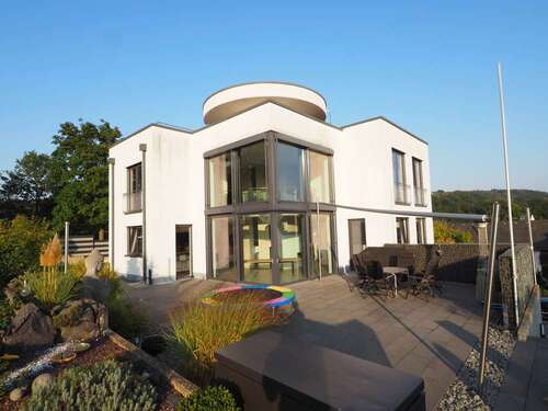 Foto - Haus zum Kaufen in Niederelbert 995.000,00 € 332.88 m²