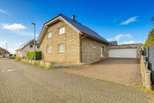 Foto - Haus zum Kaufen in Niederzier 449.000,00 € 191 m²