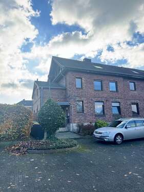 Foto - Haus zum Kaufen in Übach-Palenberg 300.000,00 € 149.11 m²