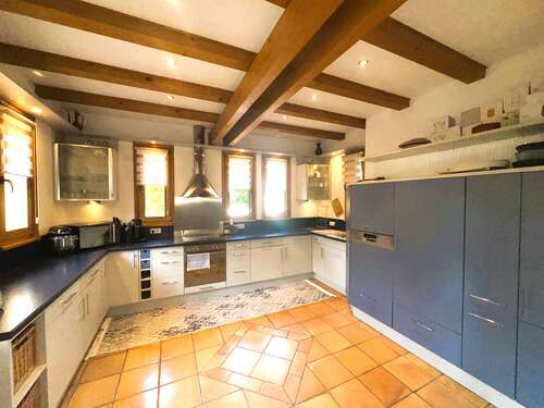 Foto - Haus zum Kaufen in Lichtenau 669.000,00 € 305 m²