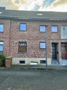 Foto - Haus zum Kaufen in Übach Palenberg 300.000,00 € 174.83 m²