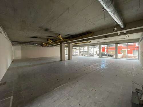 Foto - Einzelhandel in Limbach-Oberfrohna 2.157,00 € 274.93 m²