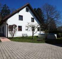 Haus zum Kaufen in Fahrenzhausen 970.000,00 € 195 m²