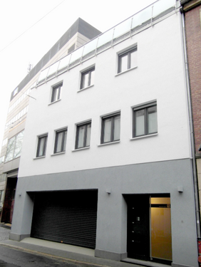 Foto - Haus zum Kaufen in Neuss 1.290.000,00 € 328 m²