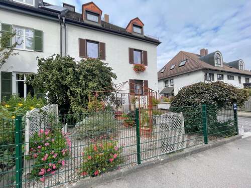 Foto - Haus zum Kaufen in München 1.350.000,00 € 209.26 m²
