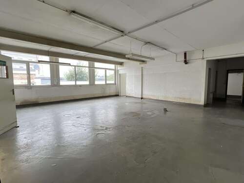 Foto - Halle in Leverkusen 800,00 € - 800,00&nbsp;EUR Kaltmiete,