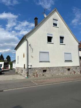 Foto - Haus zum Kaufen in Butzbach 235.000,00 € 133 m²