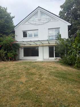 Foto - Haus zum Mieten in Friedrichsdorf 3.500,00 € 200 m²