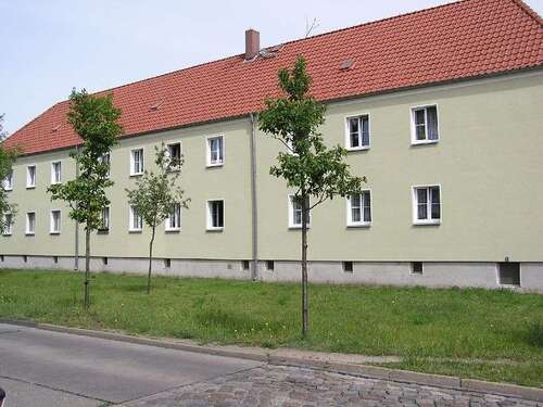 Foto - Wohnung zum Mieten in Brandenburg an der Havel 357,77 € 42.09 m²
