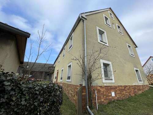 Foto - Haus zum Kaufen in Kirchendemenreuth Püllersreuth 159.000,00 € 199 m²