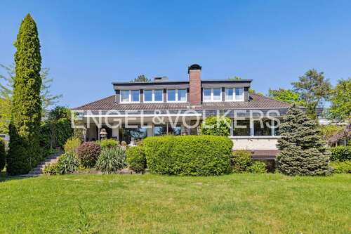 Foto - Haus zum Kaufen in Bergisch Gladbach - Bensberg 1.045.000,00 € 261 m²