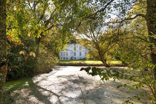 Foto - Haus zum Kaufen in Mönkhagen 1.950.000,00 € 695 m²