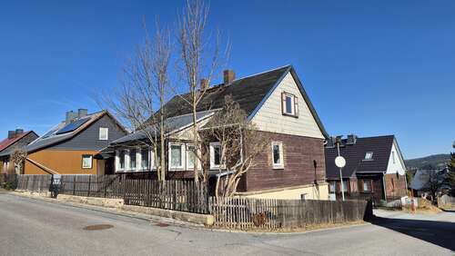 Foto - Haus zum Kaufen in Johanngeorgenstadt 49.000,00 € 124 m²