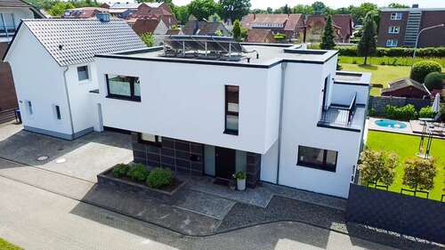 Foto - Haus zum Kaufen in Oldenburg 979.000,00 € 196 m²