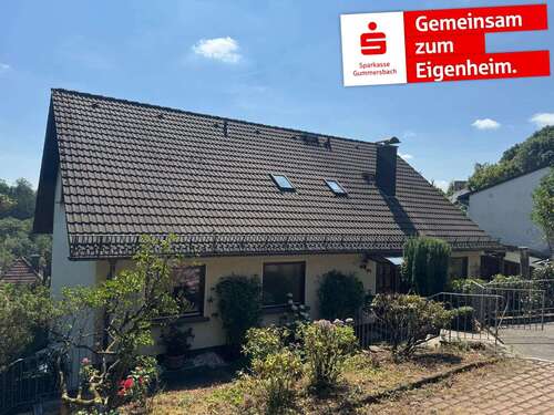 Foto - Haus zum Kaufen in Gummersbach 380.000,00 € 252 m²