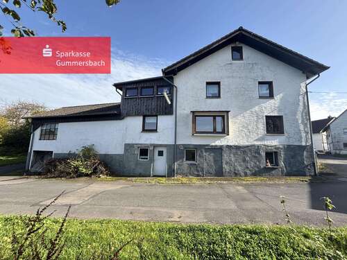 Foto - Haus zum Kaufen in Waldbröl 199.000,00 € 226 m²
