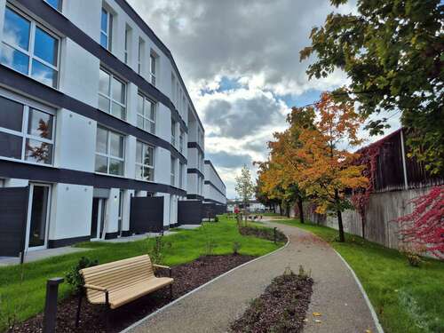 Foto - Wohnung zum Mieten in Augsburg 762,00 € 31.77 m²